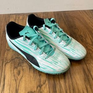 Puma Girls Indoor Soccer Shoes